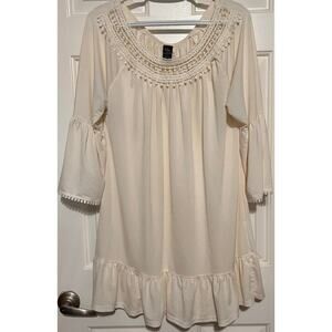 Win‎ Win Women's Cream Crochet Neckline Quarter Sleeve Tunic Size L/XL